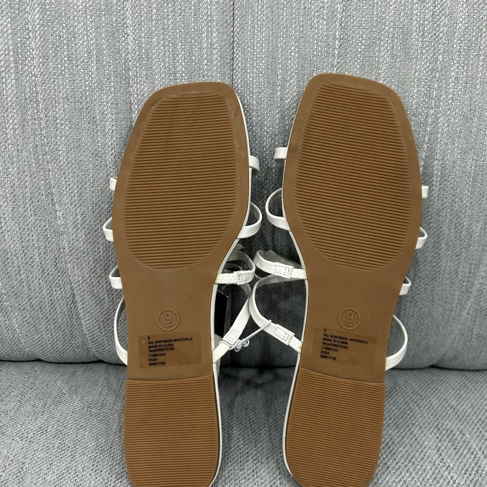 Wild Fable White Strappy Sandals size 8.5 - Picture 3 of 3